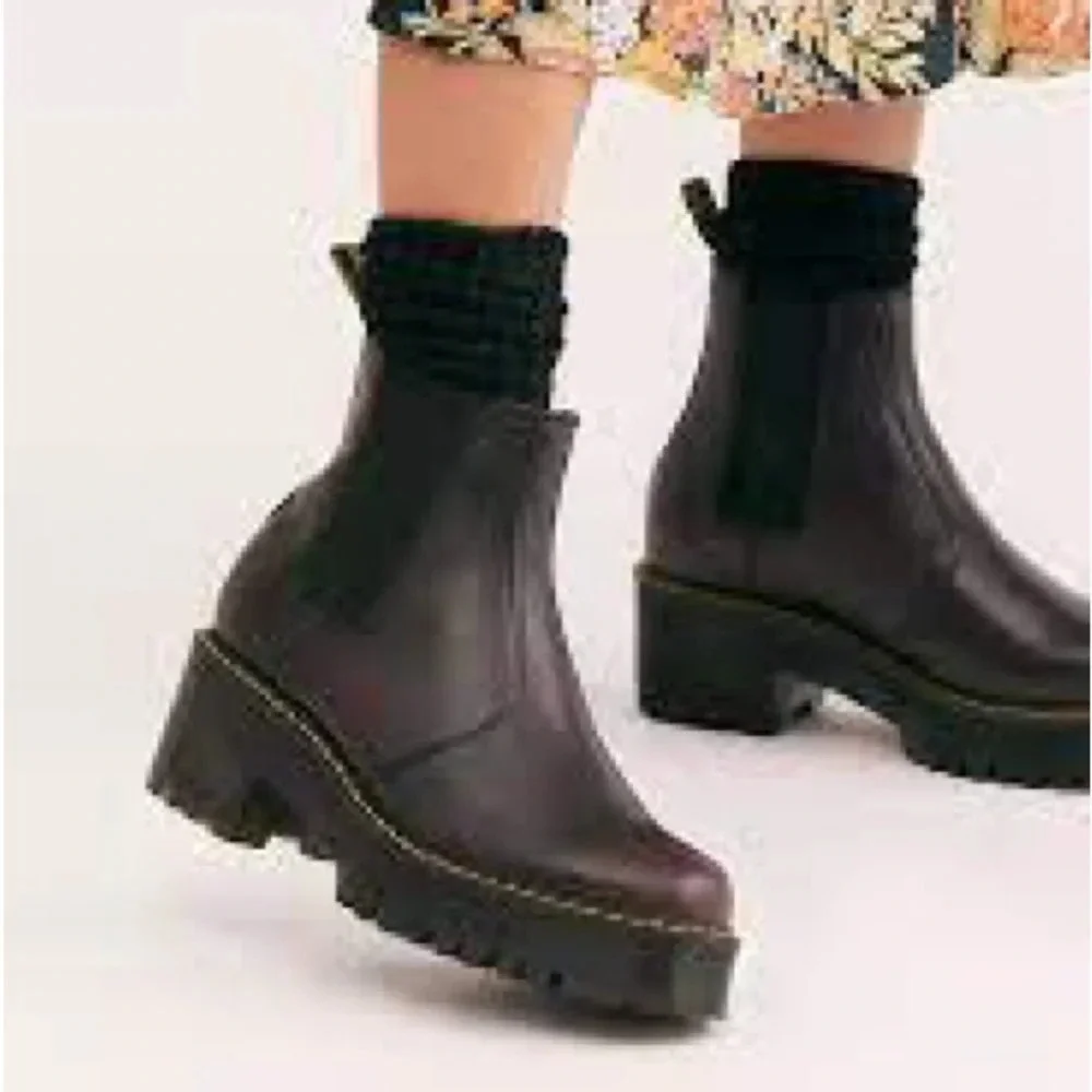NWOT Dr. Martens Romero Black Leather Moto Combat Boots Shoes Y2K Goth School, 9